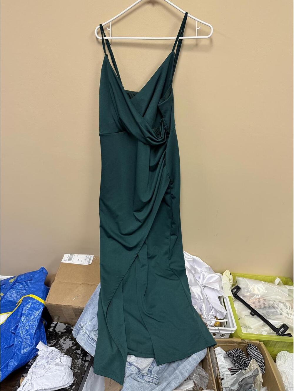 Shein Curve Women's Evening Dress 1XL Green Spaghetti Strap Formal Gown